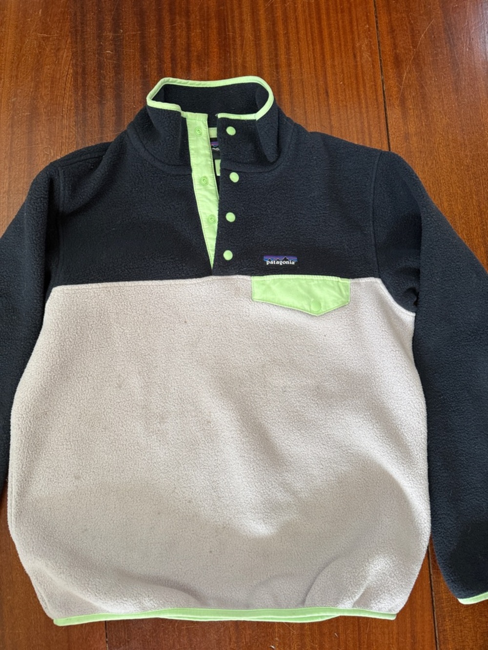 Patagonia Black, Light Gray & Lime Snap-T Fleece Pullover